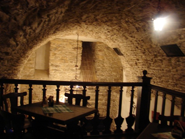 125U_Glaubicu-cellar